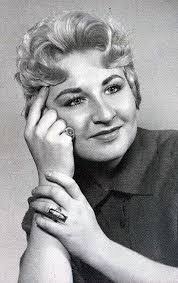 Robert Arehart's Instagram, Twitter & Facebook