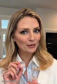 Suzanne Dalton's Instagram, Twitter & Facebook