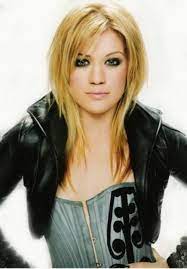 Medium Hairstyles For Round Face Ideas Avec Images Coiffure Visage Ovale Coiffures Droites Modeles De Cheveux