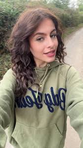 Cara W (@carawatsca)’s videos with Originalton