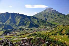 16 bentuk bentuk permukaan bumi daratan dan perairan ilmugeografi com. Bentuk Muka Bumi Di Daratan Beserta Contoh Dan Penjelasannya Berpendidikan Com