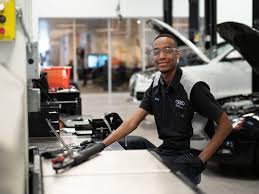 We take the hassle out of car shopping by offering a straightforward car shopping experienced tailored to each client's individual needs. Hendrickcars Com New Used Car Dealers In Charlotte Charleston Across The U S