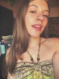 Natalie Root's Instagram, Twitter & Facebook