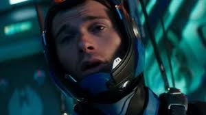 The replica of the blue helmet of Nate Lambert (Scott Eastwood) in the film  Pacific Rim: Uprising