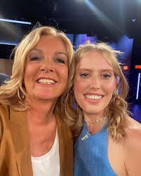 Zwei, die ich ins Herz geschlossen habe @thisislealea #fabianhinrichs  #ndrtalkshow #freitagabend #gutegespräche #goodnight