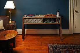 Zum beispiel auf der fläche hinter dem bett im schlafzimmer. Bacardi Vinyl Bar Konsole Limitiertes Mobelstuck Designblog