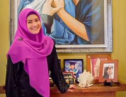 Setelah menikah, kamu bisa langsung mengambil tindakan. Berawal Dari Flu Ikke Nurjanah Harus Jalani Operasi Okezone Celebrity