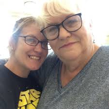 Is there anyone that gives golf lessons for a 14 year old