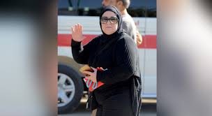 أثارت الفنانة ناهد السباعي، حالة كبيرة من الجدل على السوشيال ميديا، وتصدرت مؤشرات البحث (تريند) على محرك جوجل بأحدث منشوراتها، التي تحدثت فيها عن الفنانة دلال عبد العزيز. ØªØ·ÙˆØ±Ø§Øª Ù…Ù‚Ù„Ù‚Ø© ÙÙŠ Ø§Ù„Ø­Ø§Ù„Ø© Ø§Ù„ØµØ­ÙŠØ© Ù„Ù„ÙÙ†Ø§Ù†Ø© Ø¯Ù„Ø§Ù„ Ø¹Ø¨Ø¯ Ø§Ù„Ø¹Ø²ÙŠØ² Cnn Arabic