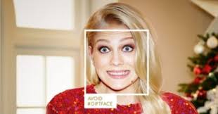 Harvey Nichols Yılbaşı Filmiyle Tim Burton'ın Dünyasını Kucaklıyor •  Bigumigu