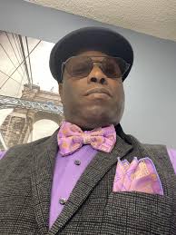 Staying a King and Getting a Queen