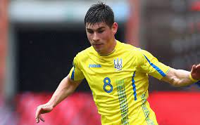 С 1 сентября 2012 года играл в аренде за севастополь, подписав контракт на полтора года.5. Ruslan Malinovskij My Igrali S Italyancami Eto Tozhe Top Sbornaya Ne Huzhe Portugalii 22 Marta 2019 G Dinamo Kiev Ot Shurika