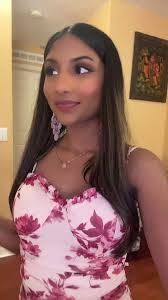 Arianna Lang's Instagram, Twitter & Facebook