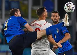 Günstige fußballtrikots italien em 2020 giorgio chiellini 3 auswärtstrikot langarm. Italien Vor Em Halbfinale Der Senator Giorgio Chiellini