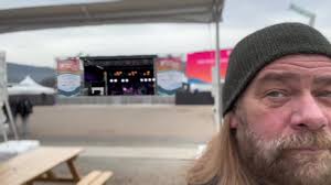 Free Friday Night Show in Vancouver with Underwater Front at 08:15