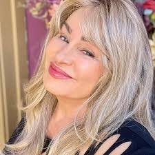 Rhonda Overton's Instagram, Twitter & Facebook