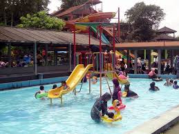 Tempat Main Air Anak Seru Di Kolam Renang Zam Zam Tirta Ciomas Portal Seputar Cimanggu Bogor