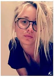 Limit my search to r/kaleycuoco. Kaley Cuoco I Feel Like She Could Be A Real Life Nurse We Look Like This A Lot In Our Lives Frazzled Intelligent Beaut Kaley Cuoco Kayley Cuoco Kaley Cucco