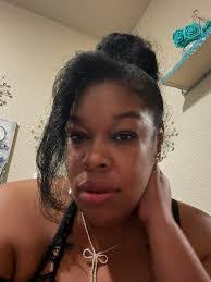 Tina Tobar's Instagram, Twitter & Facebook