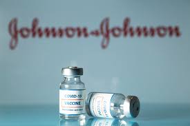 Szczepionka johnson&johnson ma również zapobiegać objawowym infekcjom spowodowanym przez warianty koronawirusa z brazylii i rpa. Szczepionka Johnson Johnson Lekarz O Obiecujacej Skutecznosci Sa Dane Badania I Rozwoj