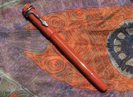 Ce roman m'a plu pour son dynamisme, l'analyse des personnages et pour la magnifique plume de …. The Montblanc Heritage Rouge Et Noir Coral Fountain Pen A Review The Pen Addict