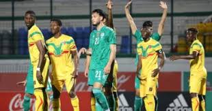 لاعبوا منتخب الجزائر يتبرعون بمكافأة المونديال للشعب الفلسطيني. Fjclugwkhrrdcm