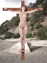 NAKED GILL CRUCIFied - 56 photos