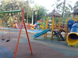 Model game permainan berdasarkan jumlah yang bermain. Sehari Merehatkan Diri Di Taman Tasik Perdana Mid Violet