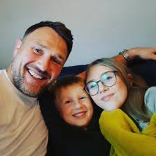 Anybody need a player tomorrow ? Can play 9,6,7,11,14, 2 at push??