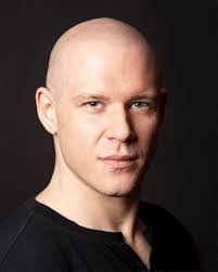 Rob Hoey's Instagram, Twitter & Facebook