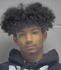 Eminence police seize guns and drugs in bust