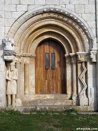 Edificio de interior organizado en naves separadas por columnas o pilares la actual iglesia de san lorenzo y los edificios adyacentes fueron el templo y el colegio que. Ermita De San Pantaleon De Losa
