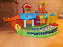 Die tut tut baby flitzer garage von vtech baby lässt die herzen kleiner autofans höher schlagen! Vtech Tut Tut Baby Flitzer Garage Ampel Autos In Schonaich Sonstiges Kinderspielzeug Kostenlose Kleinanzeigen Bei Quoka De