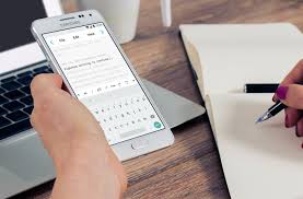 With a greater number of writers managing their projects with their mobile devices, it only makes sense that writing apps are getting more and more advanced. 8 Best Writing Apps For Android You Can Use 2017 Beebom
