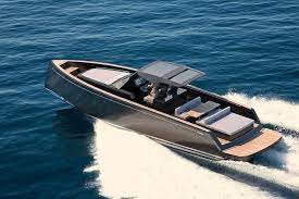 Fjord 42 Pardo 43 Le Chantier Italien Repond Aux Accusations Boats Luxury Boat Design Yacht Boat