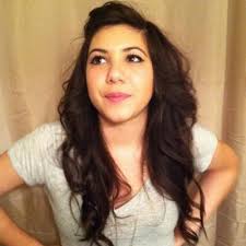 Fabi Flores (@Fabi_yf)