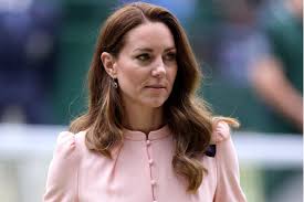 It's one story of millions. Herzogin Kate Strenge Erziehungsregel Fur George Charlotte Und Louis Gala De