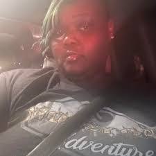 Donna Warnock's Instagram, Twitter & Facebook