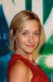 Allison Mack Wiki, Biography, Dob, Age, Height, Weight, Affairs and More
