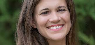 Anna Mcentee's Instagram, Twitter & Facebook