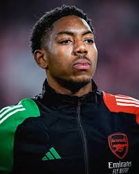 James Crombie (@JamesCrombie7)