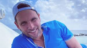 Pato quiere hacer el delicioso con esta famosa