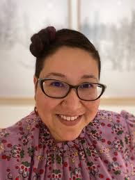 Lori Lindberg's Instagram, Twitter & Facebook