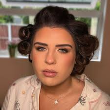 Harriet Robertson Make Up Artist