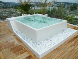 Cooler Whirlpool Jacuzzi Eingebaut Design Dachterrasse Wasser Pflanzen Whirlpool Hinterhof Pool Selber Bauen Beton Schwimmbad Designs