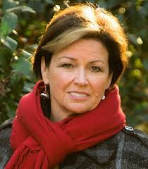 Karma Deception and a Pair of Red Ferraris: Elaine Taylor: 9780990824022:  Amazon.com: Books