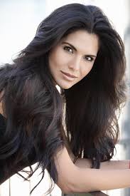 Joyce Giraud