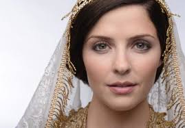 Even though she carries a secret that threatens her very life, esther's steadfast courage and devotion enables her to save the kingdom. Jen Lilley As Queen Esther In The Book Of Esther Book Of Esther Esther Movie Christian Movies