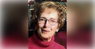 Carrie Milliken's Instagram, Twitter & Facebook