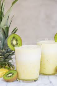 Summertime Kiwi Pina Colada Recipe Best Friends For Frosting Boisson Alcoolisee Miam Recette